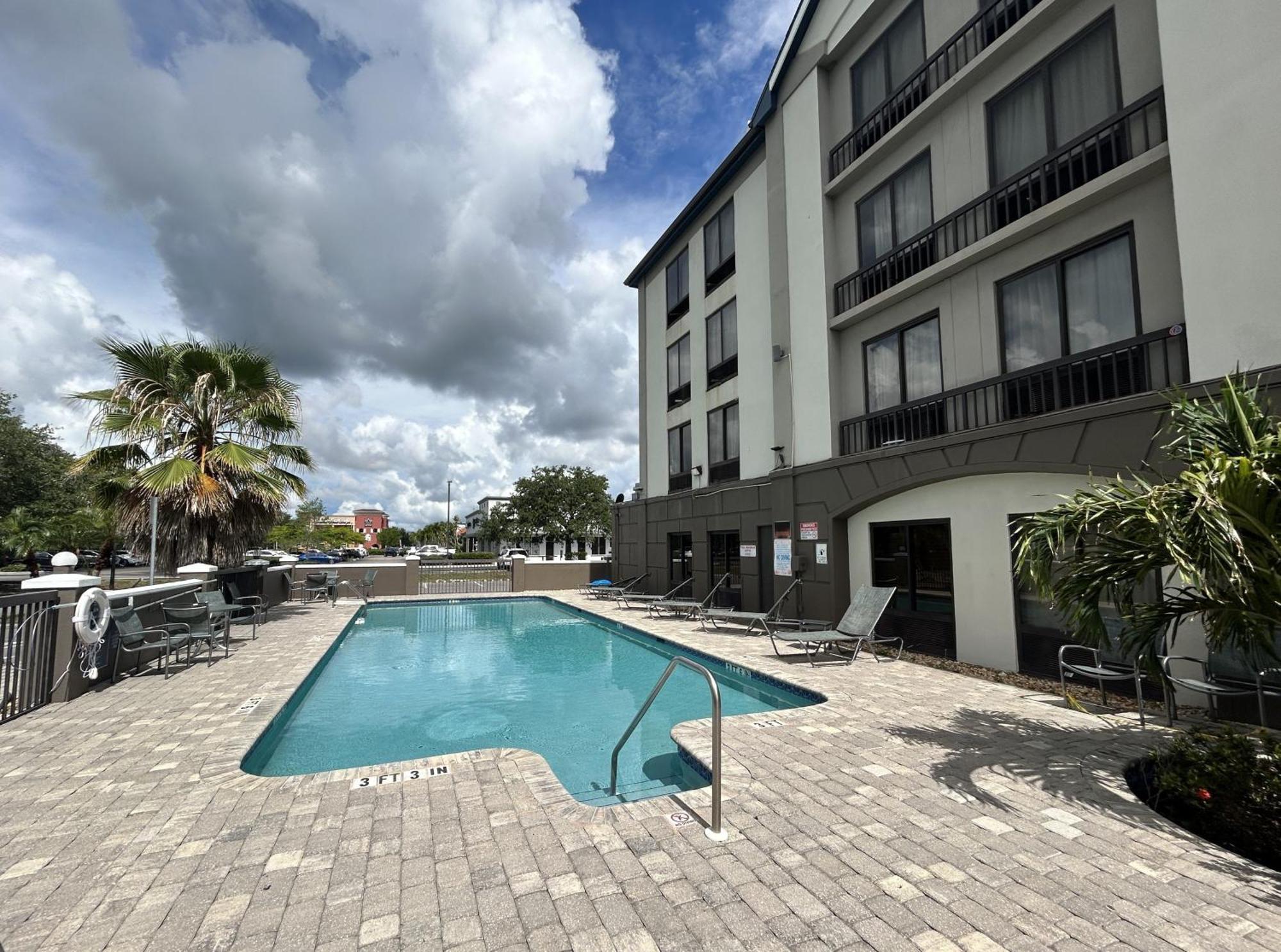 Airport Inn Fort Myers Eksteriør billede