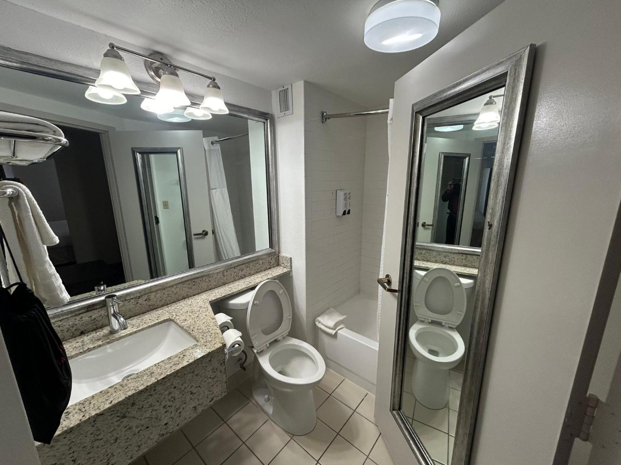 Airport Inn Fort Myers Eksteriør billede
